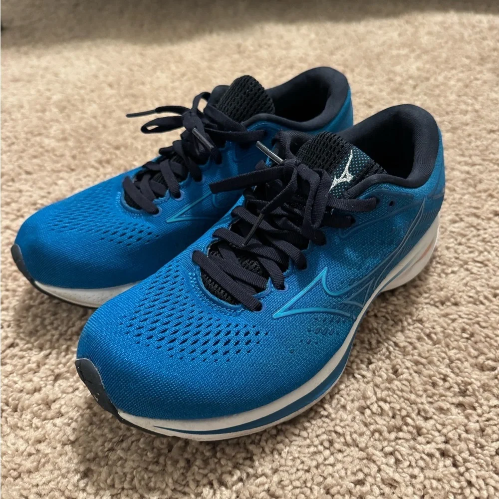 Mizuno Wave Rider 25 women’s shoe sz 8